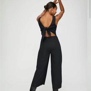 Aritzia Wilfred Ecoulement Tie back Jumpsuit in black size 2